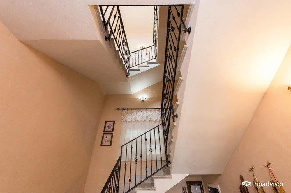 B&B L'Angolino Della Nonna Castelluzzo Exterior photo